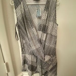 White House / black market blouse